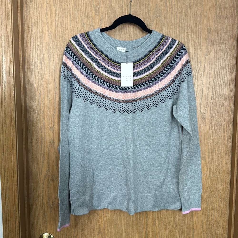 Multicolor sweater.